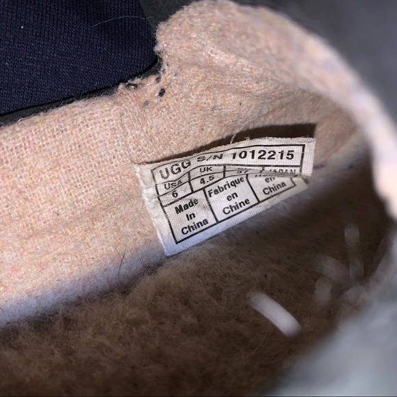 UGG Flats with Fur Lining Sz 6 - Picture 11 of 11